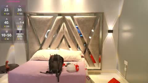 lilyth_7 online show from 10-04-25, 01:47