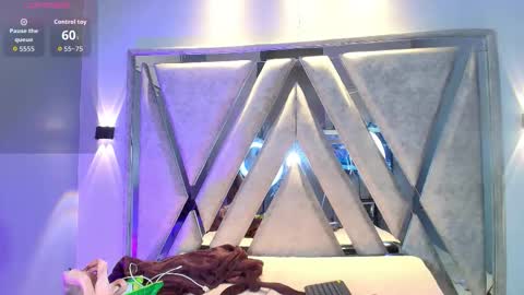 lilyth_7 online show from 10-29-25, 03:53