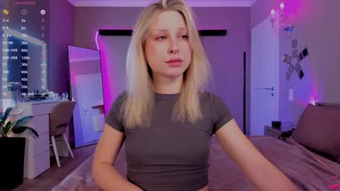Snapshot of lilyvibe chatting on 01-30-25, 04:34 Lily online show from 01-30-25, 04:34
