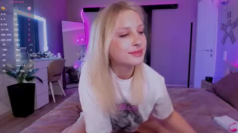 Snapshot of lilyvibe chatting on 02-09-25, 06:58 Lily online show from 02-09-25, 06:58