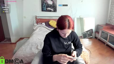 Snapshot of lilyviolet7 chatting on 04-04-26, 01:30 Hi Im Lily online show from 04-04-26, 01:30