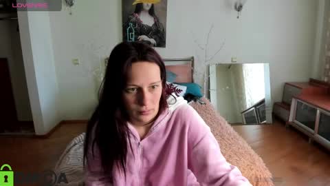 Snapshot of lilyviolet7 chatting on 04-23-26, 07:52 Hi Im Lily online show from 04-23-26, 07:52