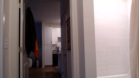 Lily Monroe online show from 10-17-25, 12:30