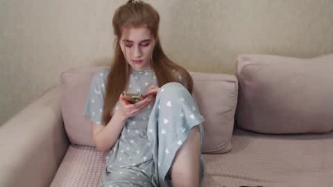 Snapshot of lin_9 chatting on 01-28-25, 03:25 lina online show from 01-28-25, 03:25