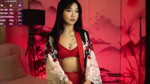 Snapshot of lin_kun chatting on 02-24-25, 05:09 Lin Use menu to play with me online show from 02-24-25, 05:09