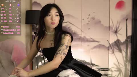 Snapshot of lin_kun chatting on 03-07-25, 09:17 Lin Use menu to play with me online show from 03-07-25, 09:17