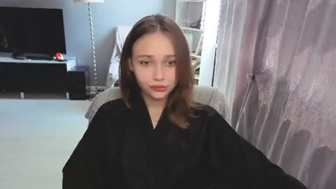 Snapshot of lina_and_lion chatting on 06-27-26, 08:08 Scarlet online show from 06-27-26, 08:08
