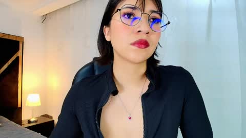  Lina Bedoya  online show from 05-11-26, 11:38