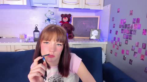 Lina blueeyed    GMT3 1100-1700 Mon Wed Thu Sat Sun online show from 12-11-24, 02:22