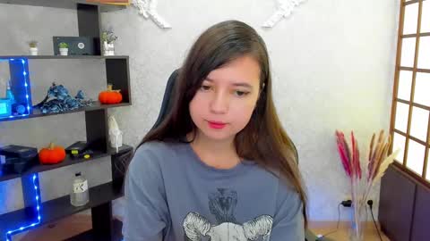 Lina online show from 12-07-24, 02:09