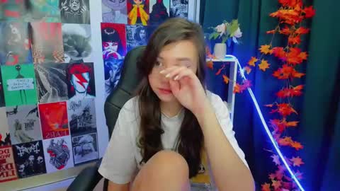 Lina online show from 12-20-24, 02:19