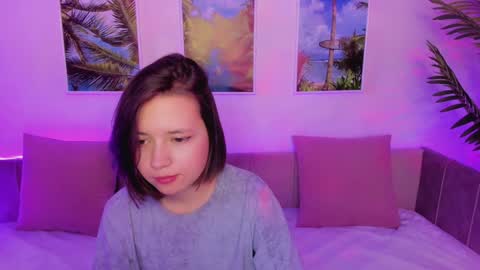 Lina online show from 01-18-25, 05:20