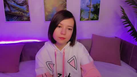Lina online show from 01-20-25, 02:01