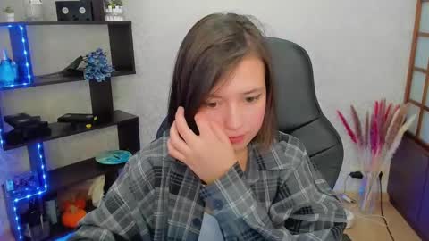 Lina online show from 01-25-25, 06:12