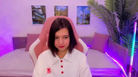 Lina online show from 02-18-25, 01:54