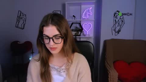 Snapshot of lina_fox12 chatting on 10-06-25, 12:24 lina_fox12 online show from 10-06-25, 12:24