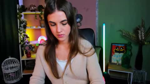 Snapshot of lina_fox12 chatting on 10-17-25, 12:30 lina_fox12 online show from 10-17-25, 12:30