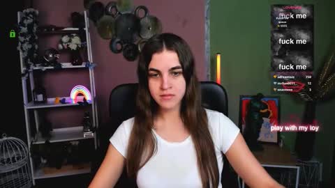 Snapshot of lina_fox12 chatting on 12-04-25, 02:59 lina_fox12 online show from 12-04-25, 02:59