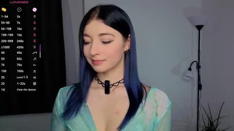 Lina online show from 10-16-25, 02:18