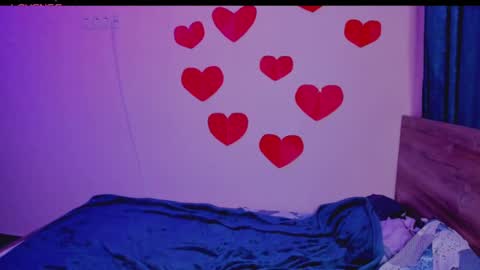 Snapshot of lina_lin_ chatting on 02-14-25, 04:09 Lina online show from 02-14-25, 04:09