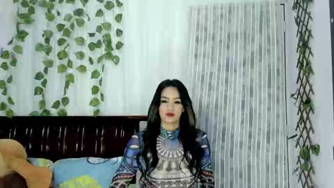 paola online show from 01-08-25, 11:09