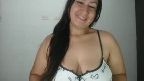 Snapshot of lina_playful chatting on 03-29-26, 10:04 iiisabella online show from 03-29-26, 10:04