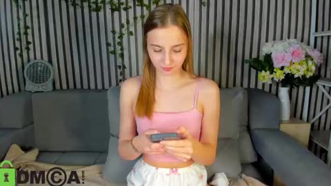 LINA online show from 11-12-25, 08:04