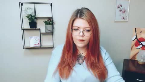 Snapshot of lina_ri chatting on 10-18-25, 07:53 lina_ri online show from 10-18-25, 07:53