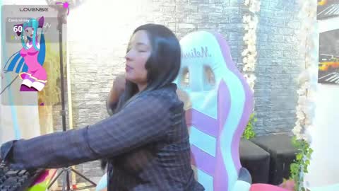 LINA SANCHEZ online show from 04-29-26, 09:10