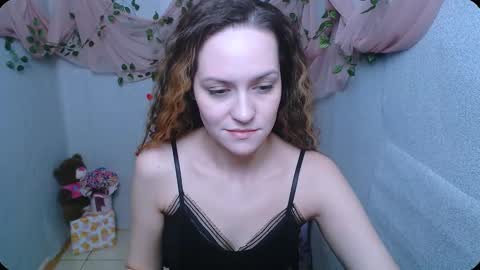 Snapshot of lina_star_s chatting on 12-15-24, 08:08 Lina online show from 12-15-24, 08:08