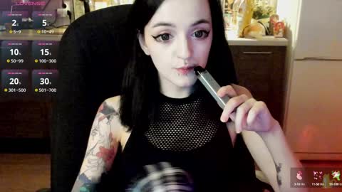 Snapshot of lina_tyaan chatting on 01-01-25, 03:57 Lina 3 1715622743 online show from 01-01-25, 03:57