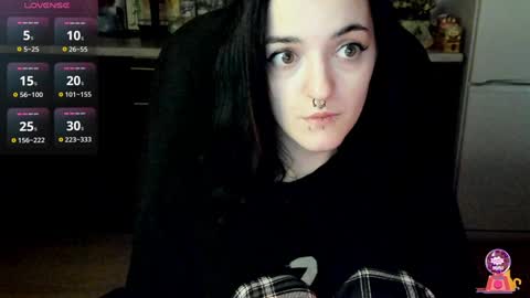 Snapshot of lina_tyaan chatting on 01-29-25, 07:46 Lina 3 1715622743 online show from 01-29-25, 07:46