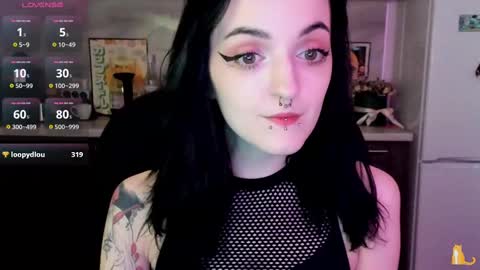 Snapshot of lina_tyaan chatting on 03-04-25, 11:08 Lina 3 1715622743 online show from 03-04-25, 11:08