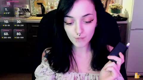 Snapshot of lina_tyaan chatting on 03-06-25, 08:30 Lina 3 1715622743 online show from 03-06-25, 08:30