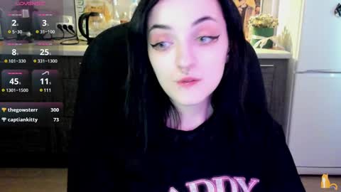 Snapshot of lina_tyaan chatting on 03-10-25, 10:48 Lina 3 1715622743 online show from 03-10-25, 10:48