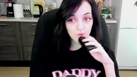 Snapshot of lina_tyaan chatting on 03-11-25, 07:48 Lina 3 1715622743 online show from 03-11-25, 07:48