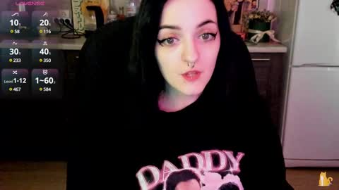 Snapshot of lina_tyaan chatting on 03-12-25, 08:08 Lina 3 1715622743 online show from 03-12-25, 08:08