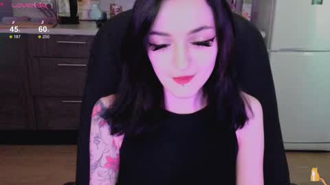 Snapshot of lina_tyaan chatting on 10-02-25, 07:37 Lina 3 1715622743 online show from 10-02-25, 07:37