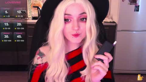 Snapshot of lina_tyaan chatting on 10-28-25, 07:45 Lina 3 1715622743 online show from 10-28-25, 07:45