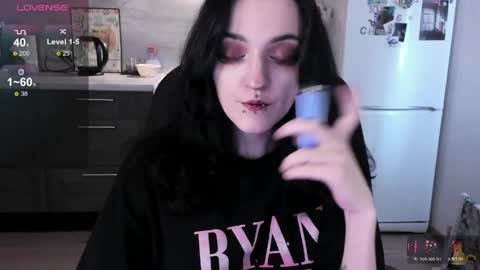 Lina 3  1715622743 online show from 03-24-26, 07:46