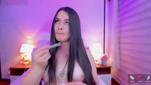 Snapshot of linaanssen chatting on 12-03-24, 01:08 lina online show from 12-03-24, 01:08