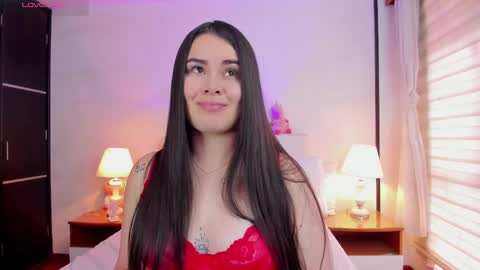 Snapshot of linaanssen chatting on 12-13-24, 08:58 lina online show from 12-13-24, 08:58