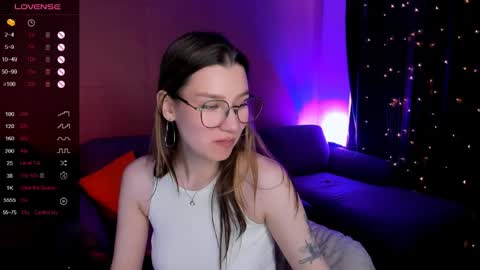 Lina online show from 05-08-26, 06:08