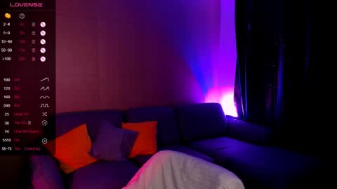 Lina online show from 05-10-26, 06:07