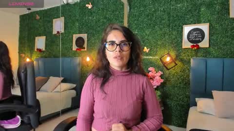 Lina  online show from 10-11-25, 11:53