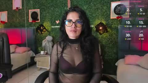 Lina  online show from 11-17-25, 12:55