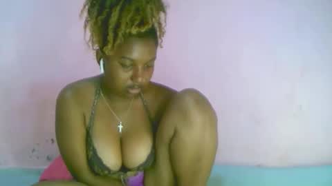 linah1123 online show from 10-03-25, 11:29