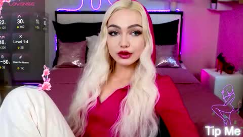 I am Lina online show from 09-19-25, 02:18