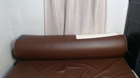 Snapshot of linaslayer chatting on 02-11-26, 06:13 Lexi online show from 02-11-26, 06:13