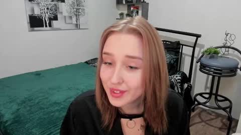 Snapshot of linatruly chatting on 03-04-25, 04:17 Lina online show from 03-04-25, 04:17